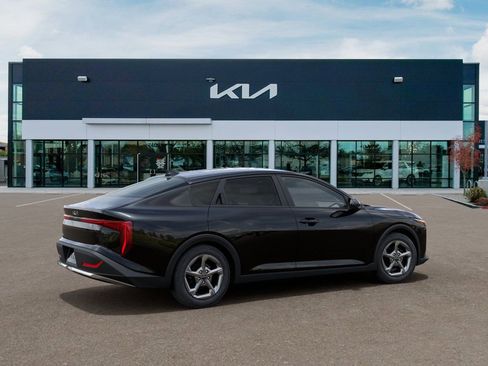New 2026 Kia K4 FWD image 6