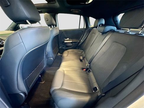 Certified 2025 Mercedes-Benz GLA 250 4MATIC image 25