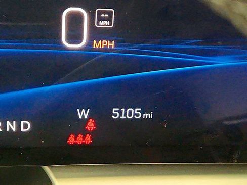 Used 2024 Cadillac Lyriq Luxury image 15