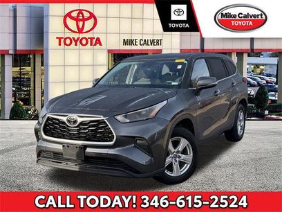 Certified 2022 Toyota Highlander L