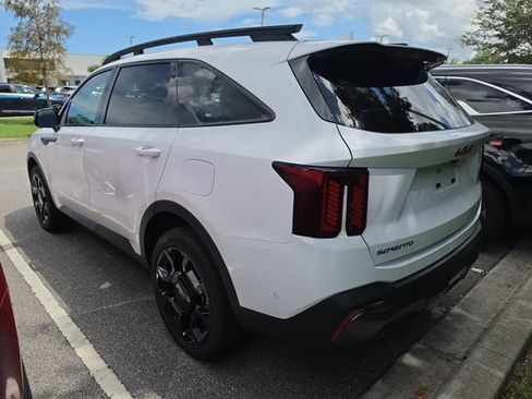 Certified 2025 Kia Sorento SX AWD/4WD image 4