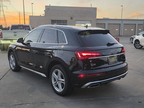 Used 2024 Audi Q5 e Premium Plus w/ Premium Plus Package image 7