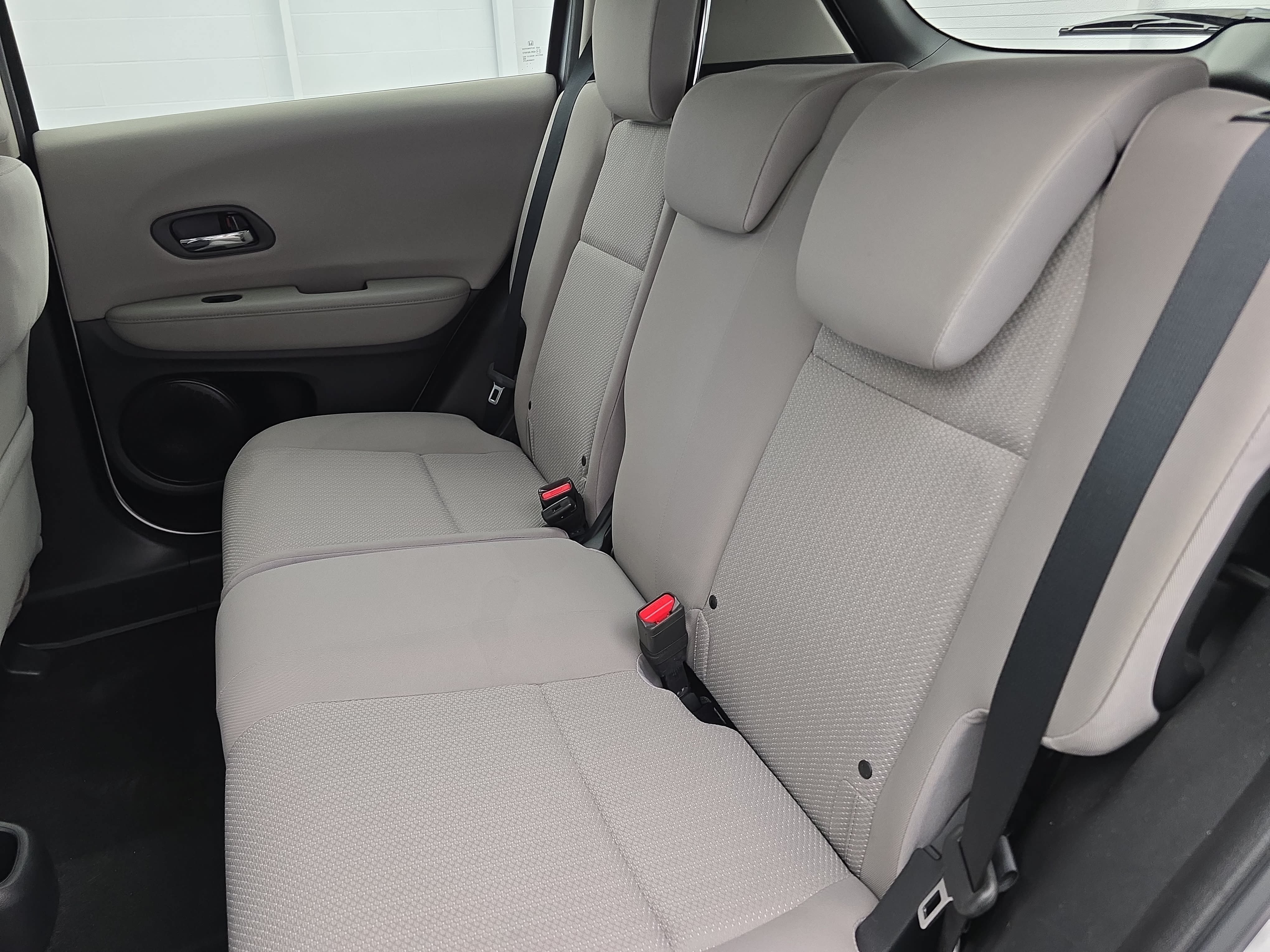 Used 2016 Honda HR-V LX image 13