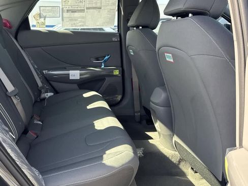 New 2025 Hyundai Elantra Sport image 34