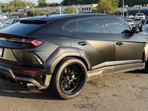 Used 2021 Lamborghini Urus AWD/4WD image 8