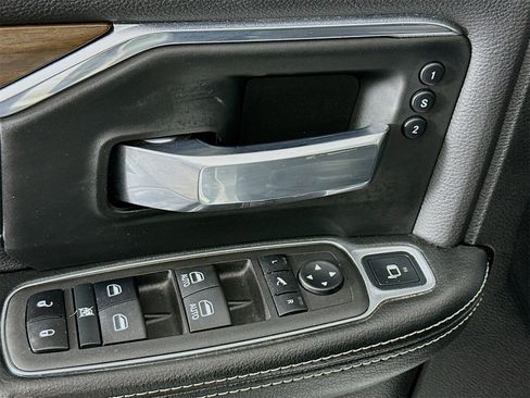 Used 2022 RAM 2500 Laramie image 18