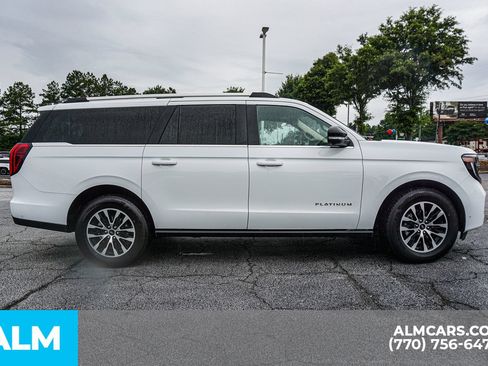 Used 2025 Ford Expedition Max Platinum AWD/4WD image 10