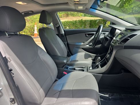 Used 2015 Hyundai Elantra Sport image 10