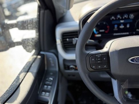 New 2026 Ford F250 XLT w/ XLT Premium Package image 17