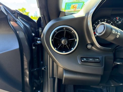 Used 2018 Chevrolet Camaro SS RWD image 19