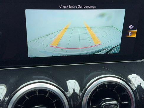 Used 2020 Mercedes-Benz GLB 250 w/ AMG Line image 25