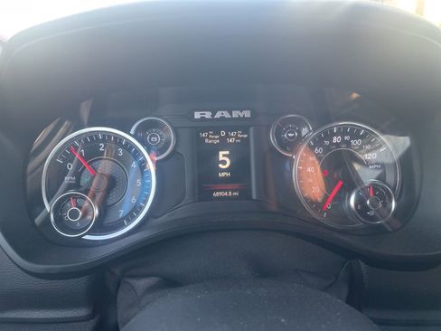 Used 2021 RAM 1500 Big Horn image 2