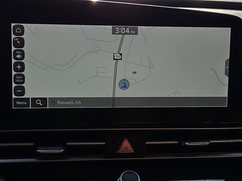 Used 2024 Hyundai Elantra Limited image 26