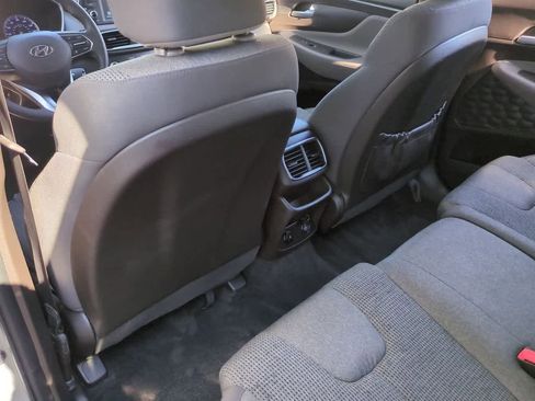 Used 2020 Hyundai Santa Fe SE image 19