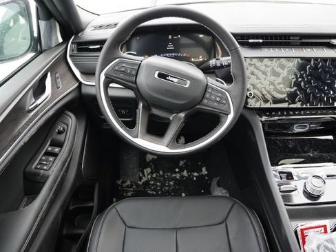 New 2026 Jeep Grand Cherokee Limited image 14