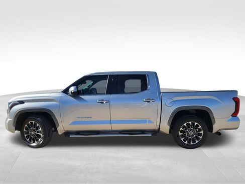Used 2022 Toyota Tundra Limited image 9