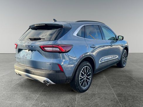 New 2026 Ford Escape SE image 5