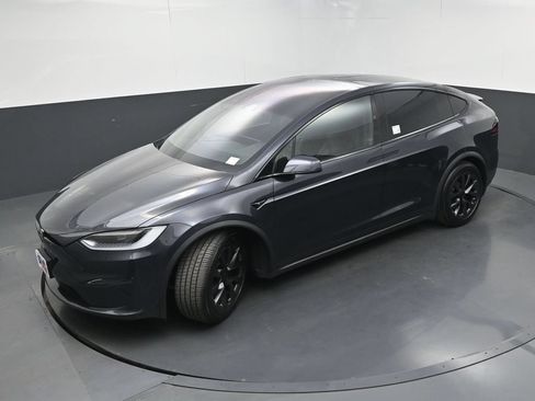 Used 2024 Tesla Model X AWD/4WD image 33