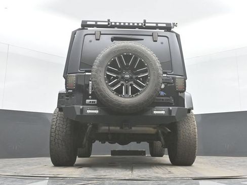 Used 2016 Jeep Wrangler Unlimited Sahara w/ Max Tow Package AWD/4WD image 46