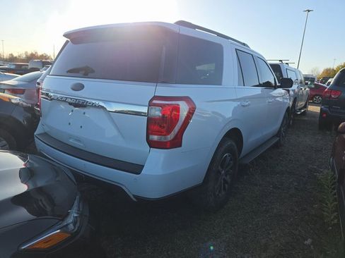 Used 2020 Ford Expedition XLT w/ Equipment Group 201A image 2