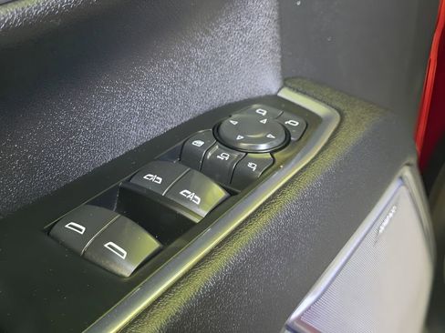 Used 2024 Chevrolet Silverado 2500 High Country w/ High Country Premium Package AWD/4WD image 17