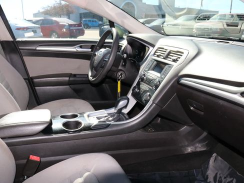 Used 2013 Ford Fusion S FWD image 18