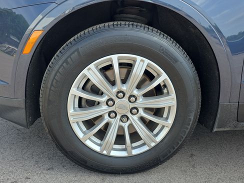 Used 2019 Cadillac XT5 FWD image 9