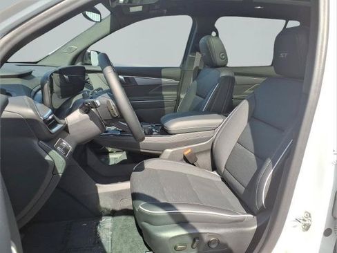 Used 2025 Buick Enclave Sport Touring w/ Super Cruise Package FWD image 18