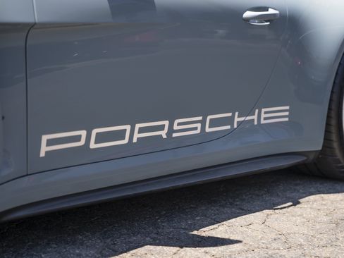 Used 2024 Porsche 911 GT3 RS RWD image 22