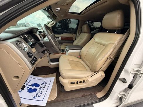 Used 2010 Ford F150 Lariat RWD image 11