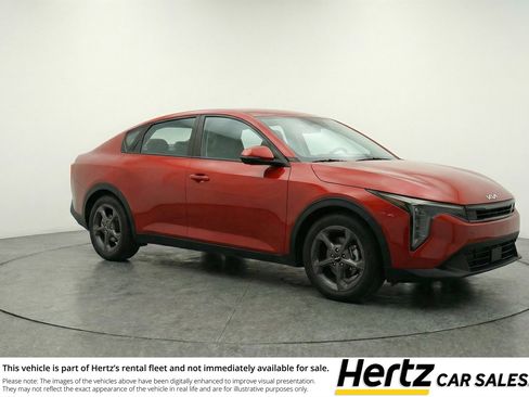 Used 2025 Kia K4 FWD image 1