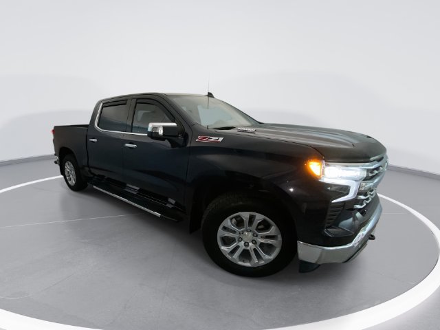 Used 2024 Chevrolet Silverado 1500 LTZ AWD/4WD image 1