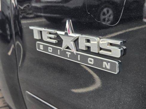 Used 2018 Chevrolet Silverado 1500 LT w/ Texas Edition image 12