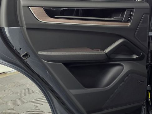 New 2026 Porsche Cayenne AWD/4WD image 22