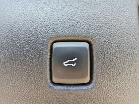Used 2025 Ford Escape ST-Line Select AWD/4WD image 13