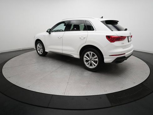 Used 2025 Audi Q3 2.0T Premium w/ Convenience Package image 9