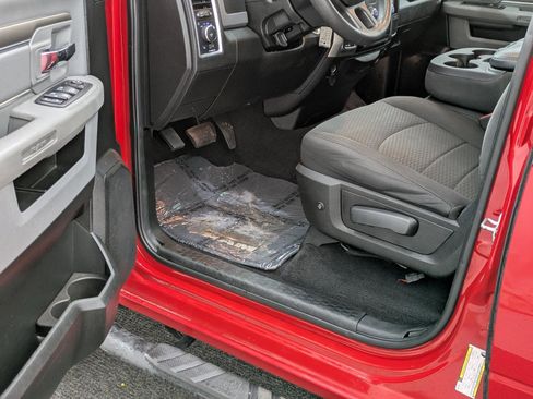 Used 2019 RAM 1500 Classic Warlock image 23