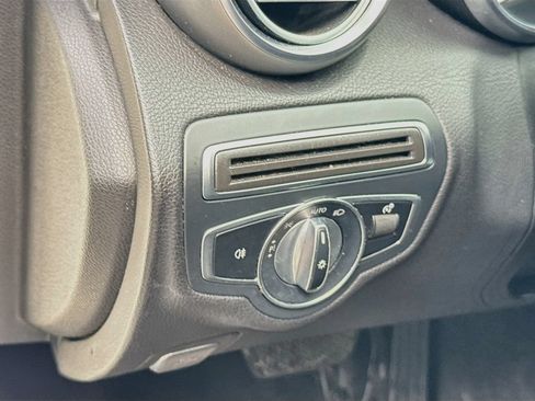 Used 2019 Mercedes-Benz C 300 Sedan w/ Premium Package image 11