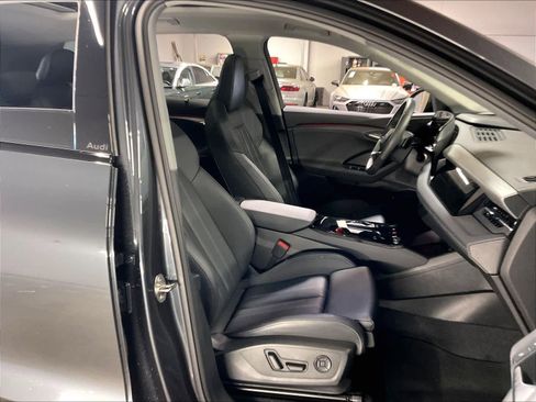 Used 2025 Audi Q6 e-tron Premium Plus w/ Premium Plus image 9