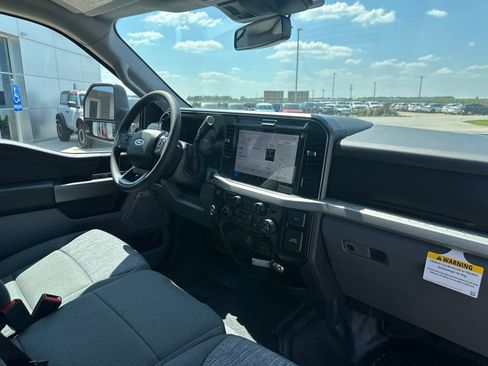 New 2026 Ford F250 XLT w/ XLT Premium Package AWD/4WD image 33