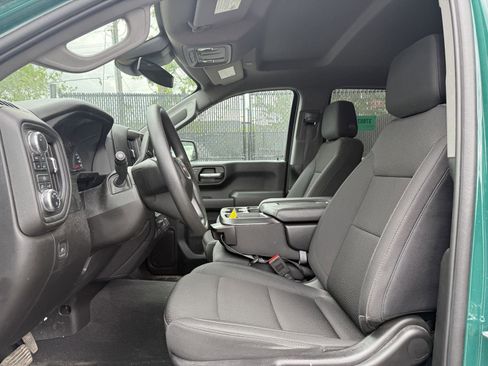 Used 2024 GMC Sierra 1500 Pro w/ Graphite Edition AWD/4WD image 9