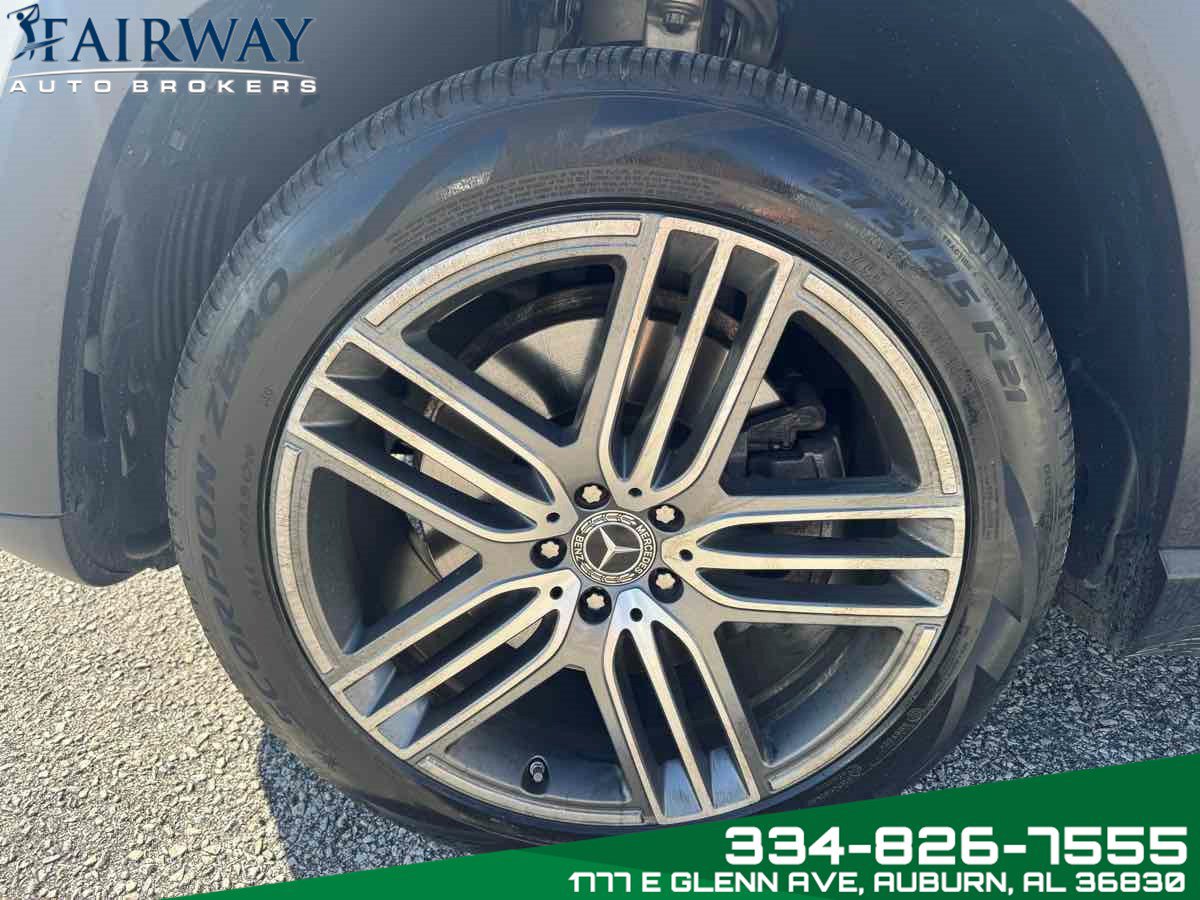 Used 2025 Mercedes-Benz GLS 450 4MATIC image 35
