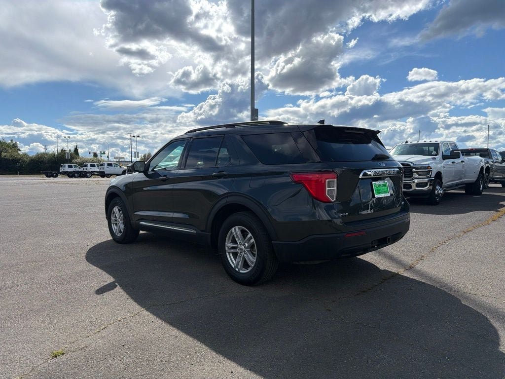 Used 2022 Ford Explorer XLT w/ Class IV Trailer Tow Package AWD/4WD image 8