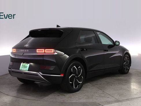 Used 2024 Hyundai Ioniq 5 SEL RWD image 3