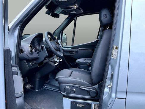 New 2025 Mercedes-Benz Sprinter 2500 image 13