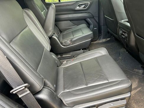 Used 2021 Chevrolet Tahoe LT w/ LT Signature Package RWD image 12