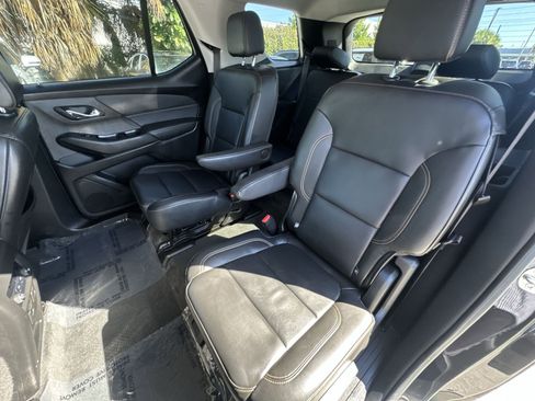 Used 2020 Chevrolet Traverse RS image 26