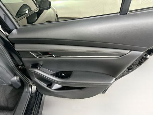 Used 2019 MAZDA MAZDA3 AWD Sedan w/ Preferred Package image 29