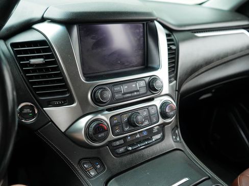 Used 2019 Chevrolet Tahoe Premier w/ Premier Plus Edition AWD/4WD image 8