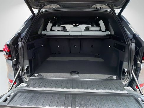 New 2026 BMW X5 xDrive40i w/ Executive Package image 12